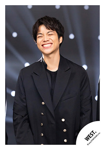 【No.WES25-052】專輯「A.H.O. -Audio Hang Out-」MV&封面花絮照