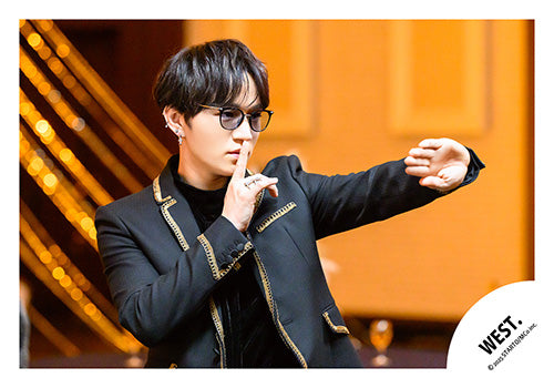 【No.WES25-129】專輯「A.H.O. -Audio Hang Out-」MV&封面花絮照