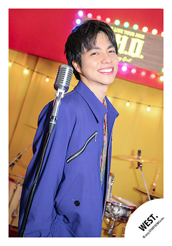 【No.WES25-216】「WEST. LIVE TOUR 2025 A.H.O. -Audio Hang Out-」周邊商品花絮照