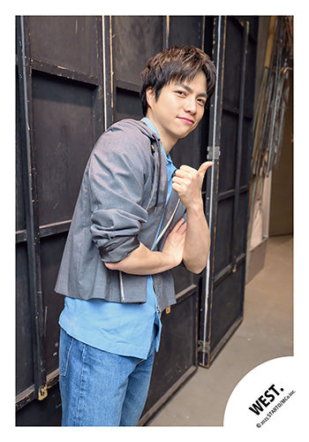 【No.WES25-218】「WEST. LIVE TOUR 2025 A.H.O. -Audio Hang Out-」周邊商品花絮照