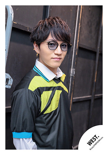 【No.WES25-256】「WEST. LIVE TOUR 2025 A.H.O. -Audio Hang Out-」周邊商品花絮照