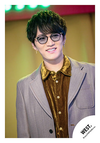 【No.WES25-260】「WEST. LIVE TOUR 2025 A.H.O. -Audio Hang Out-」周邊商品花絮照