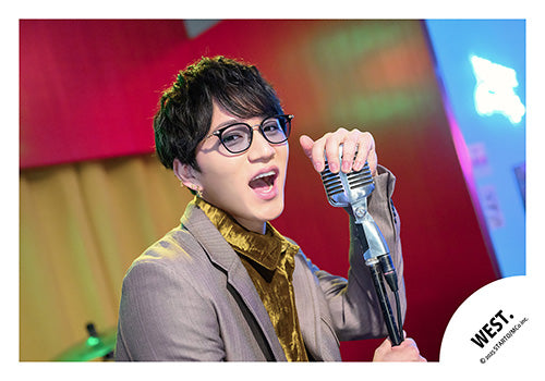 【No.WES25-263】「WEST. LIVE TOUR 2025 A.H.O. -Audio Hang Out-」周邊商品花絮照