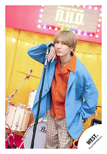 【No.WES25-264】「WEST. LIVE TOUR 2025 A.H.O. -Audio Hang Out-」周邊商品花絮照