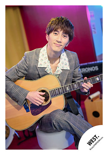 【No.WES25-278】「WEST. LIVE TOUR 2025 A.H.O. -Audio Hang Out-」周邊商品花絮照