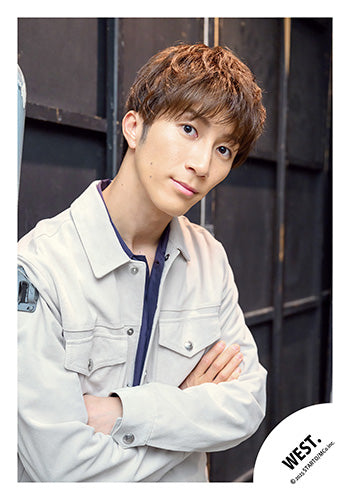 【No.WES25-285】「WEST. LIVE TOUR 2025 A.H.O. -Audio Hang Out-」周邊商品花絮照