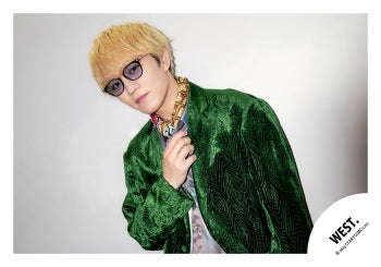 【No.WES25-581】「WEST. SPECIAL LIVE 『WESTA!』 2025-2026」周邊商品花絮照