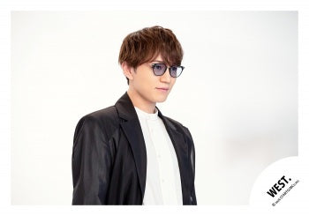 【No.WES26-239】「WEST. LIVE TOUR 2026 唯一無二」周邊商品花絮照